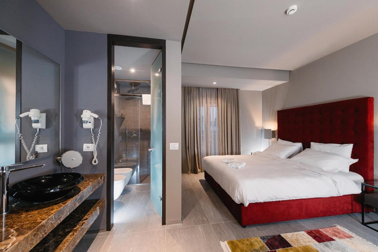 Hotel Egnatia Berxull ภายนอก รูปภาพ