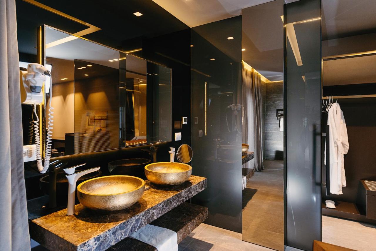 Hotel Egnatia Berxull ภายนอก รูปภาพ