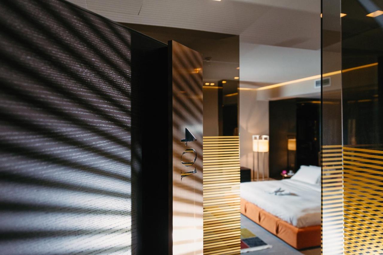 Hotel Egnatia Berxull ภายนอก รูปภาพ
