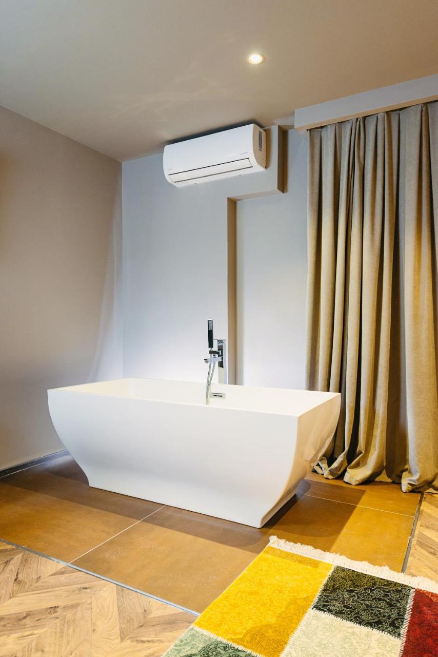 Hotel Egnatia Berxull ภายนอก รูปภาพ